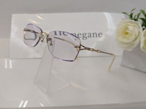 PXL_20251013_081008428.jpgッ―ポイント側面ｵﾝﾘｰﾜﾝ